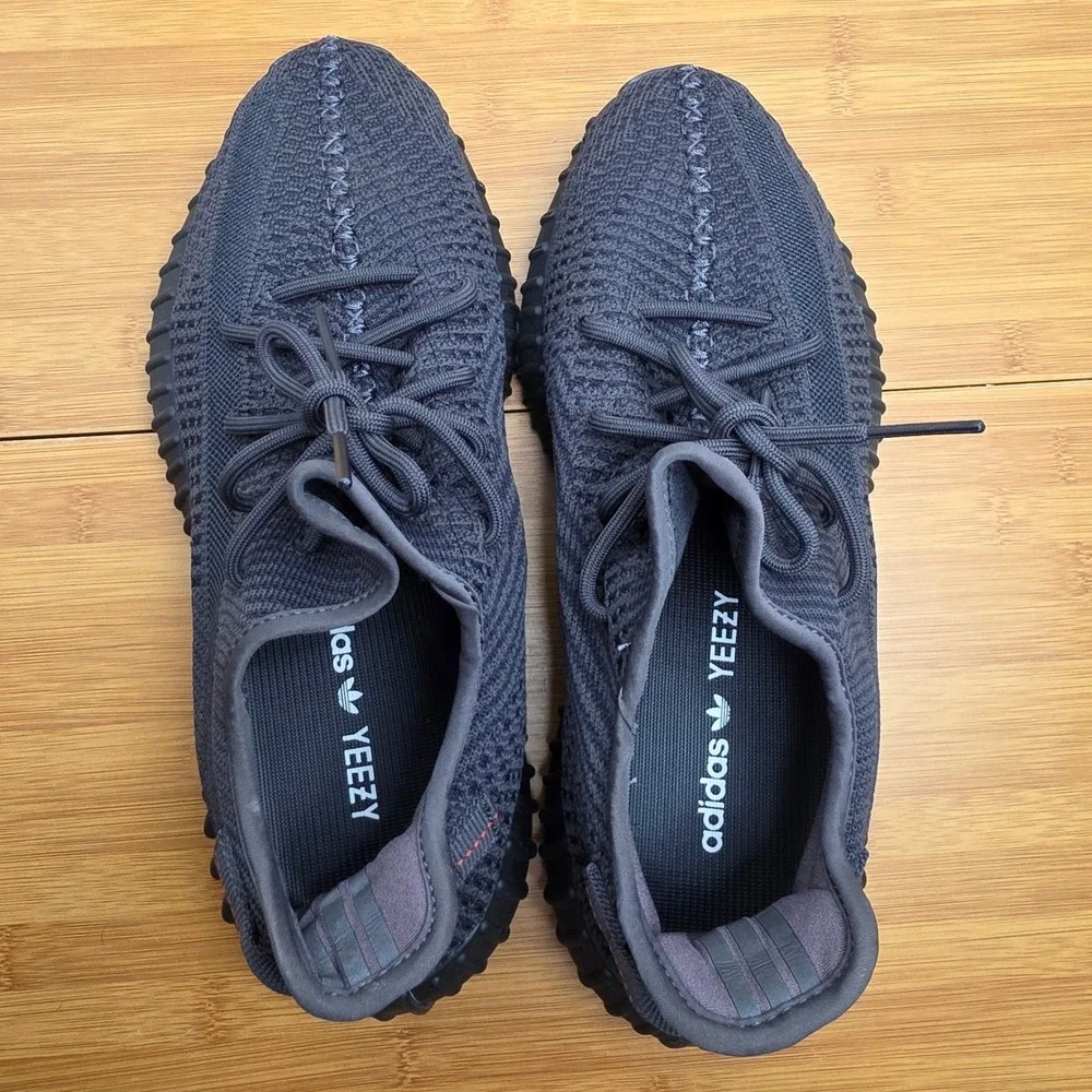 Adidas Yeezy Boost 350 V2 Black Non-Reflective FU9006 Mens Sneakers Size 10